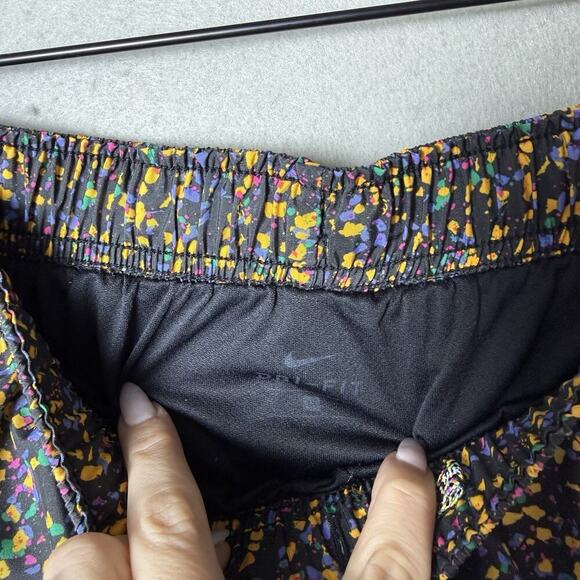 Nike Tempo 3" Icon Clash Black/Mult Print Running Shorts (DD2279-845) Womens 1X - Picture 5 of 8